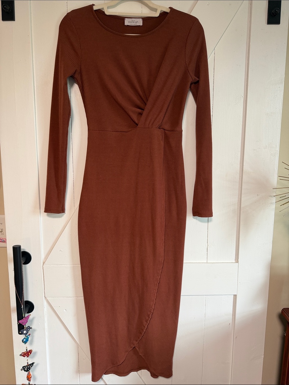Kaileigh Ribbed Long-Sleeve Twist-Waist Midi Dress in Rust
